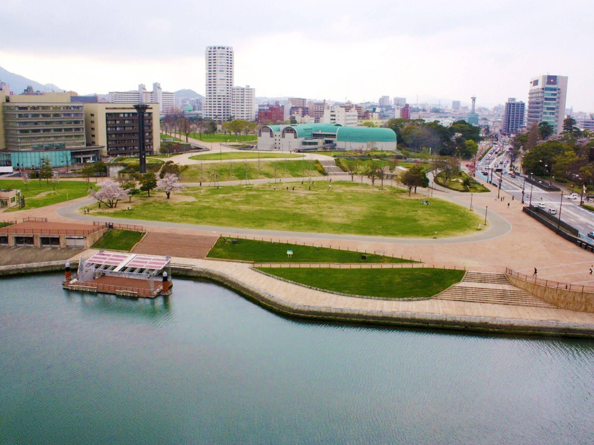 Hotel Crown Palais Kokura Китакюсю Экстерьер фото