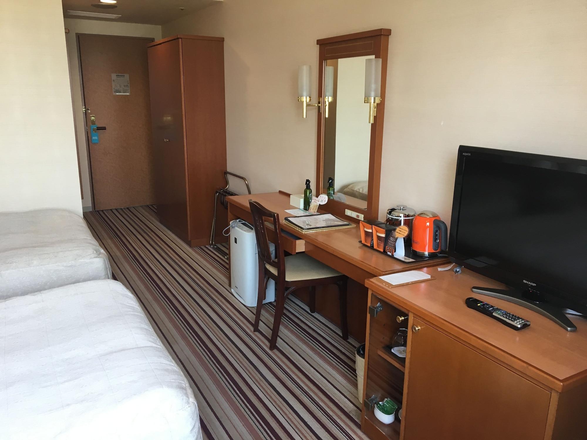Hotel Crown Palais Kokura Китакюсю Экстерьер фото