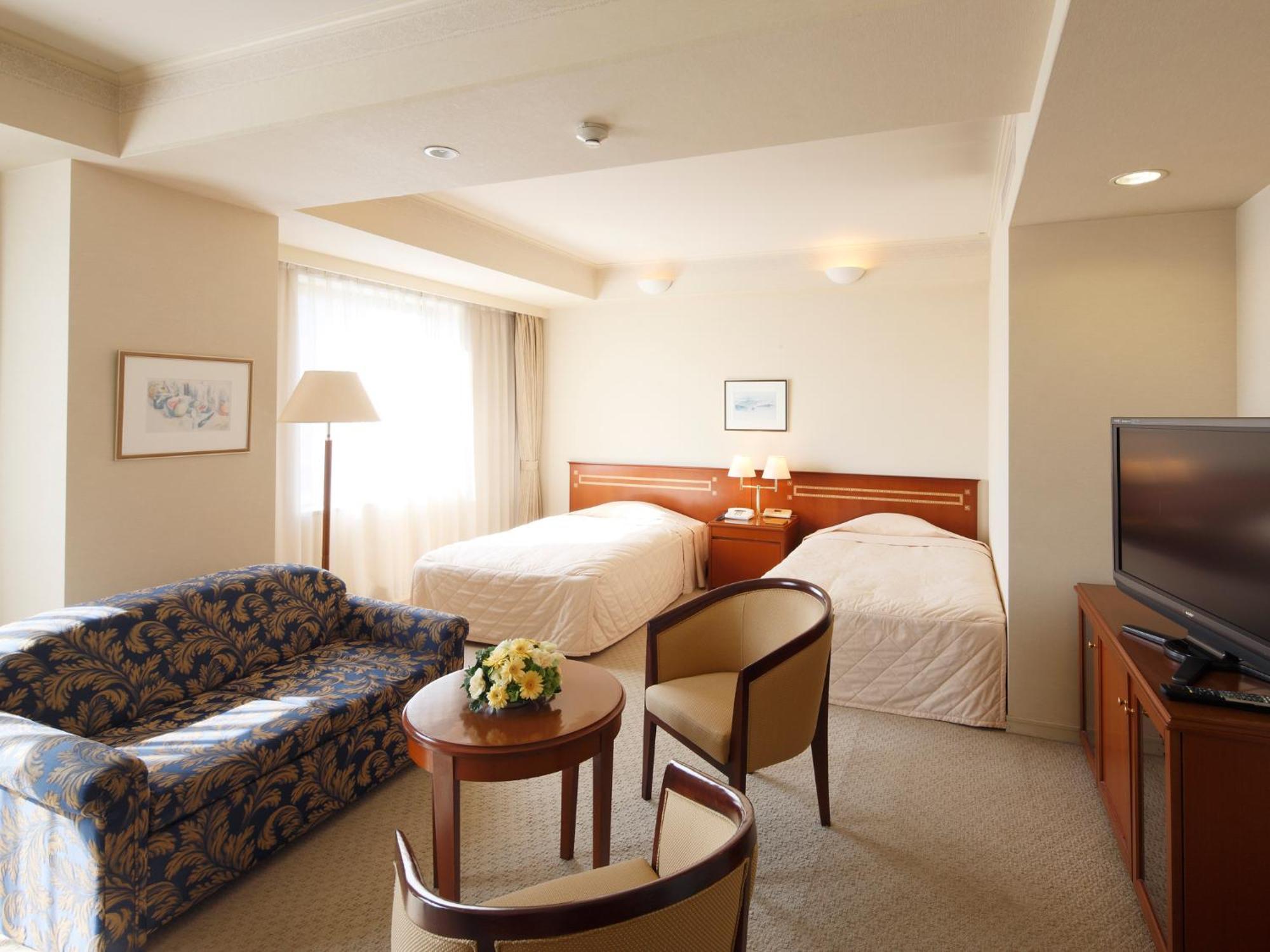 Hotel Crown Palais Kokura Китакюсю Экстерьер фото
