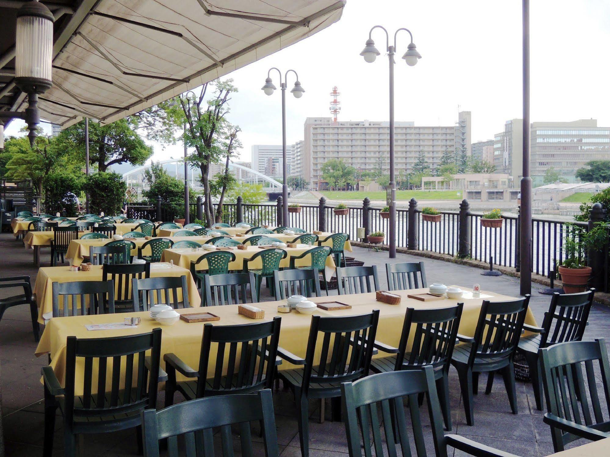 Hotel Crown Palais Kokura Китакюсю Экстерьер фото